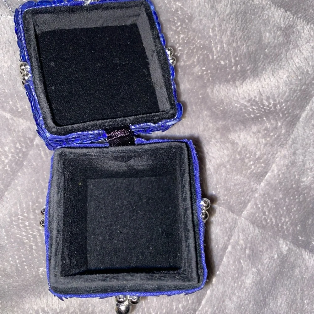 Blue Sequin Jewelry Ring Gift Box / Christmas‎ ornament with Silver Beads